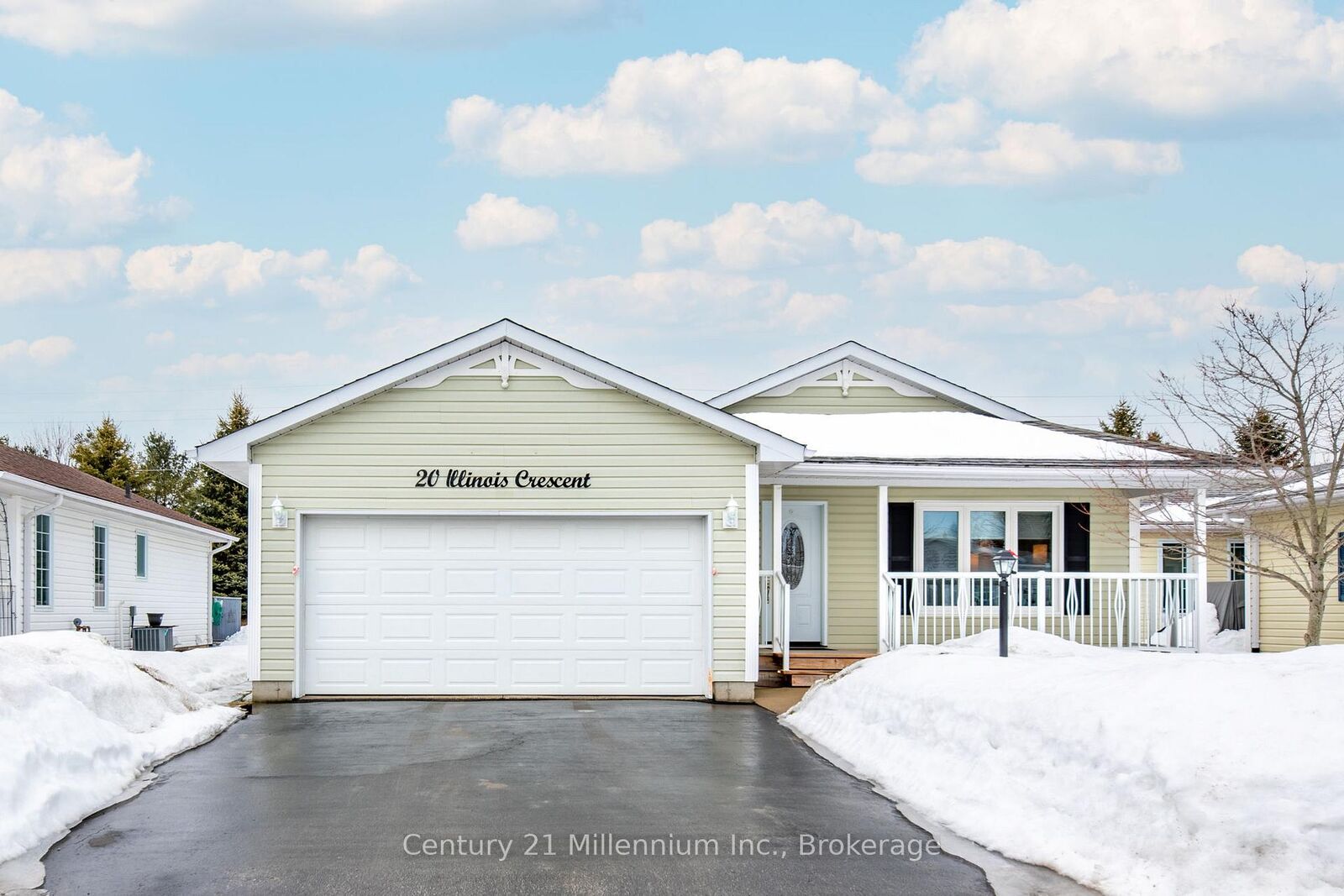 Property Photo:  20 Illinois Crescent  ON L9Z 3A8 
