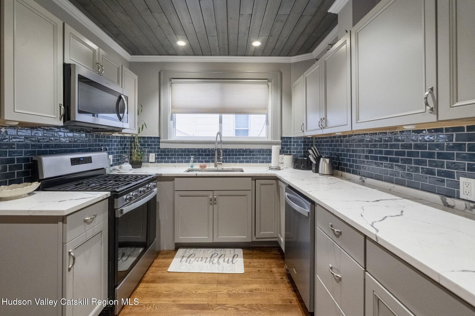 Property Photo:  106 W O'Reilly  NY 12401 