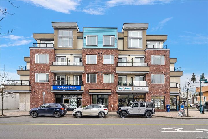 Property Photo:  2409 Bevan Ave Ph403  BC V8L 0C3 