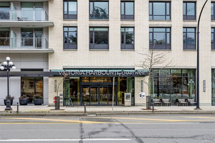 Property Photo: 777 Belleville St #1501 BC V8W 0G1