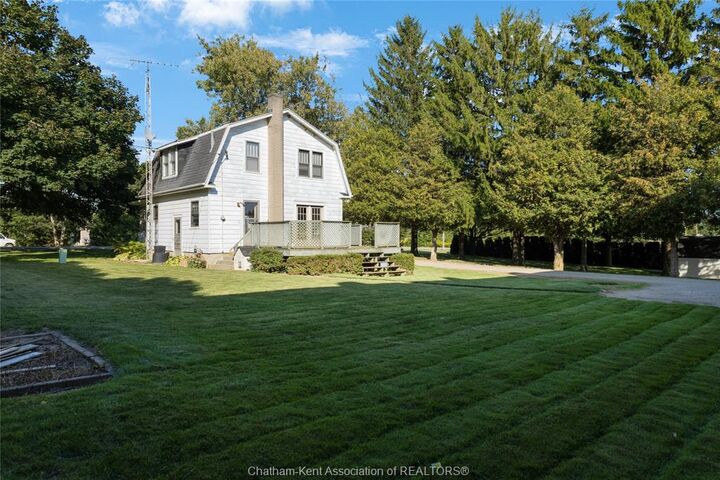 Photo de la propriété: 18784 Erieau Road ON N0P 1A0