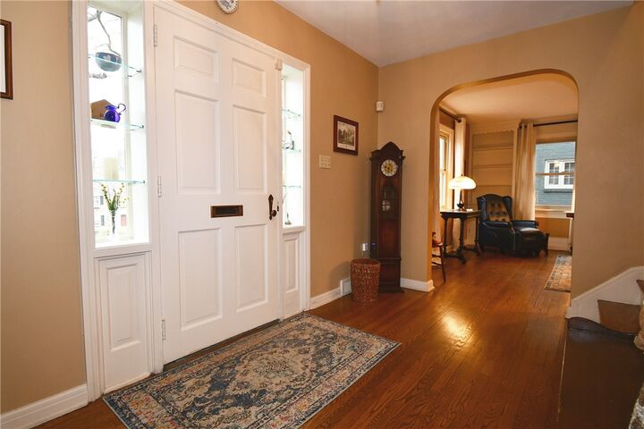 Property Photo:  413 Morrison Dr  PA 15216 