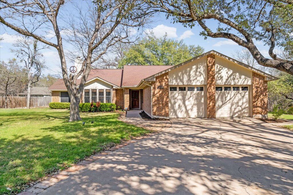 Property Photo:  11207 Uvalde Cove  TX 78739 
