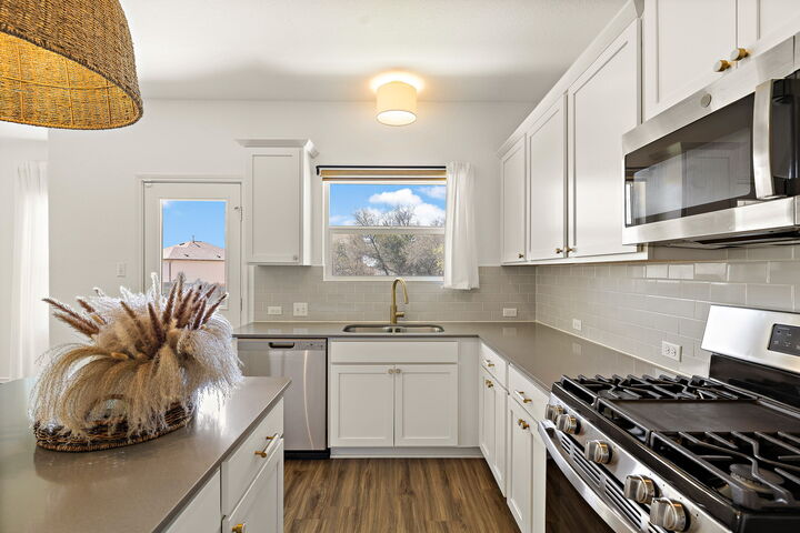 Property Photo:  8002 Prairie Rye Drive  TX 78645 