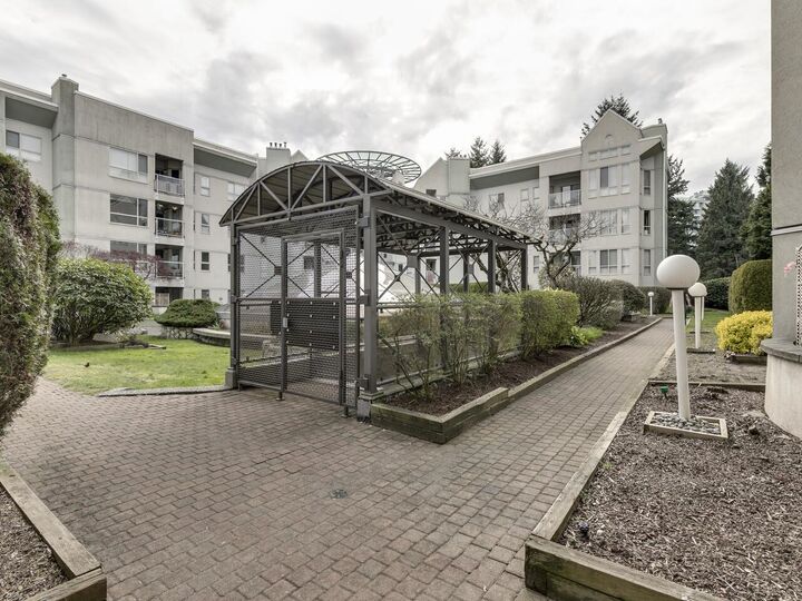 Property Photo: 2585 Ware Street 404 BC V2S 3E2
