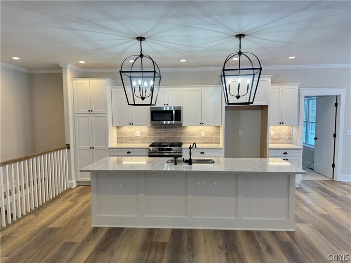 Property Photo:  8541 Angus Path  NY 13039 