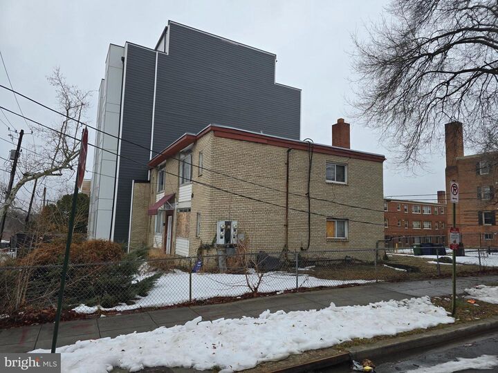 Property Photo:  2101 M Street NE  DC 20002 
