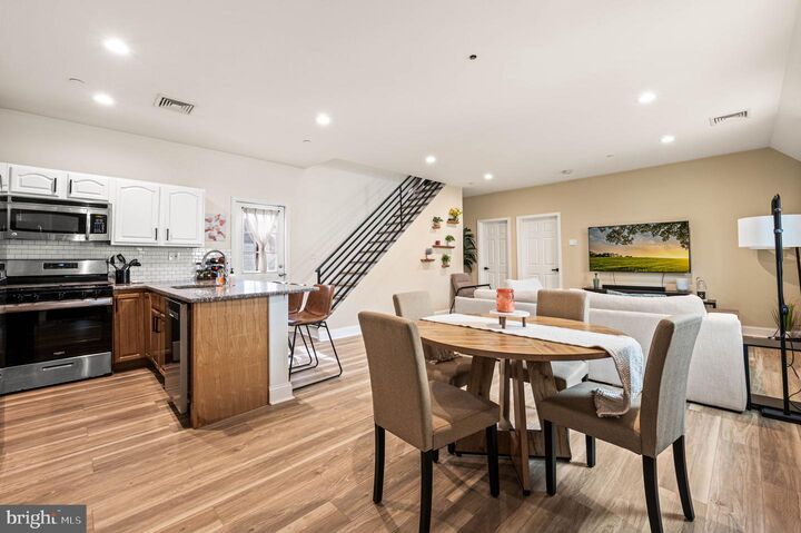 Property Photo:  213 Roxborough Avenue  PA 19128 