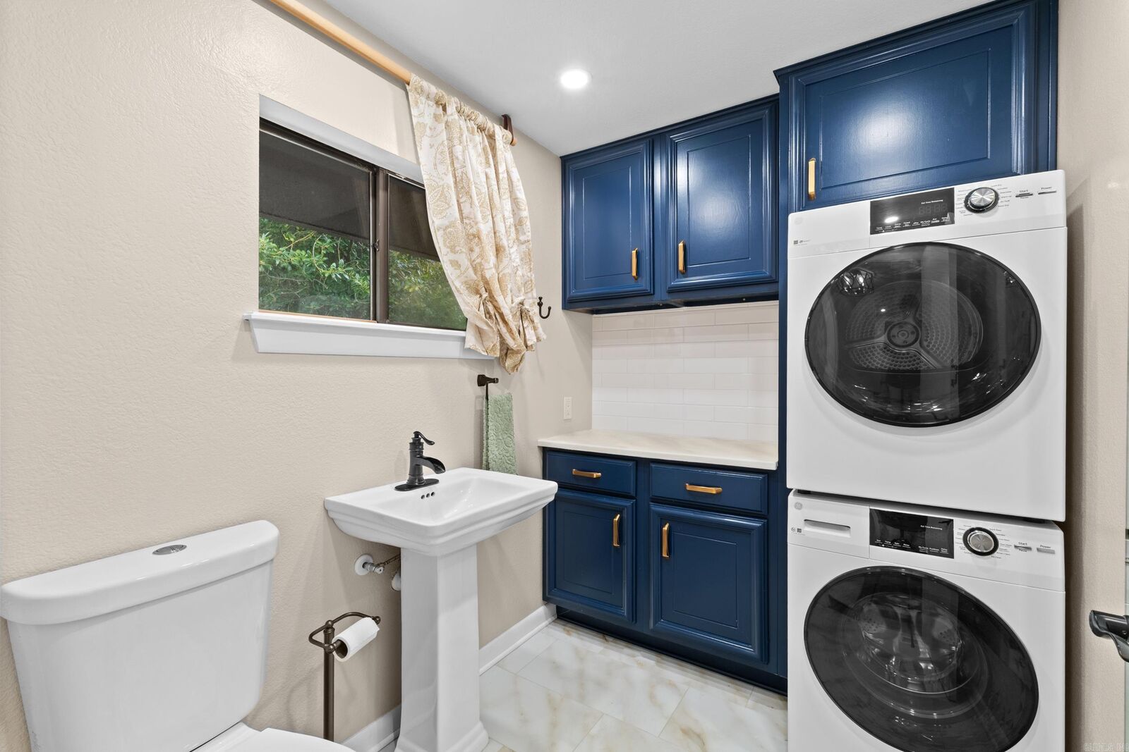 Property Photo:  106 Oriole Lane  AR 72619 