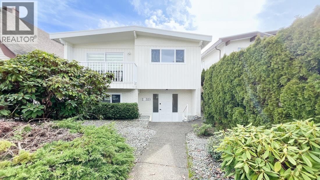 Property Photo:  320 East 57th Avenue  BC V5X 1S7 