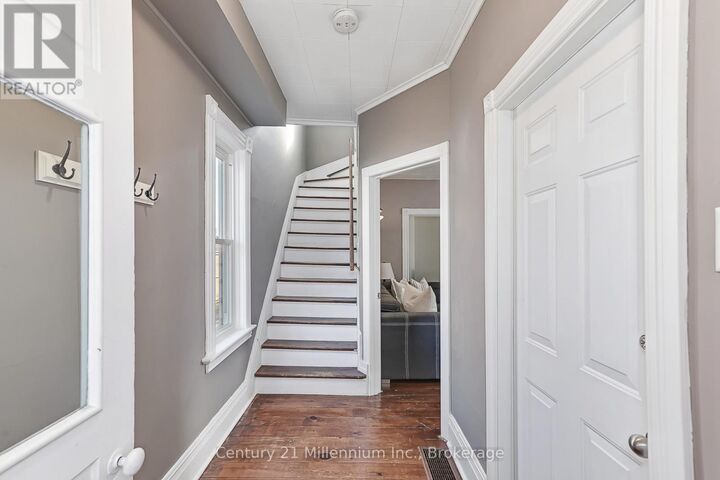 Property Photo: 117 Elm Street ON L9Y 3J3