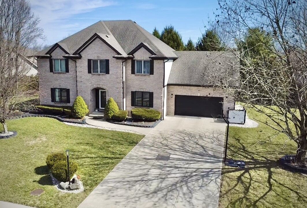 Property Photo: 10748 Country Walk Court OH 45458