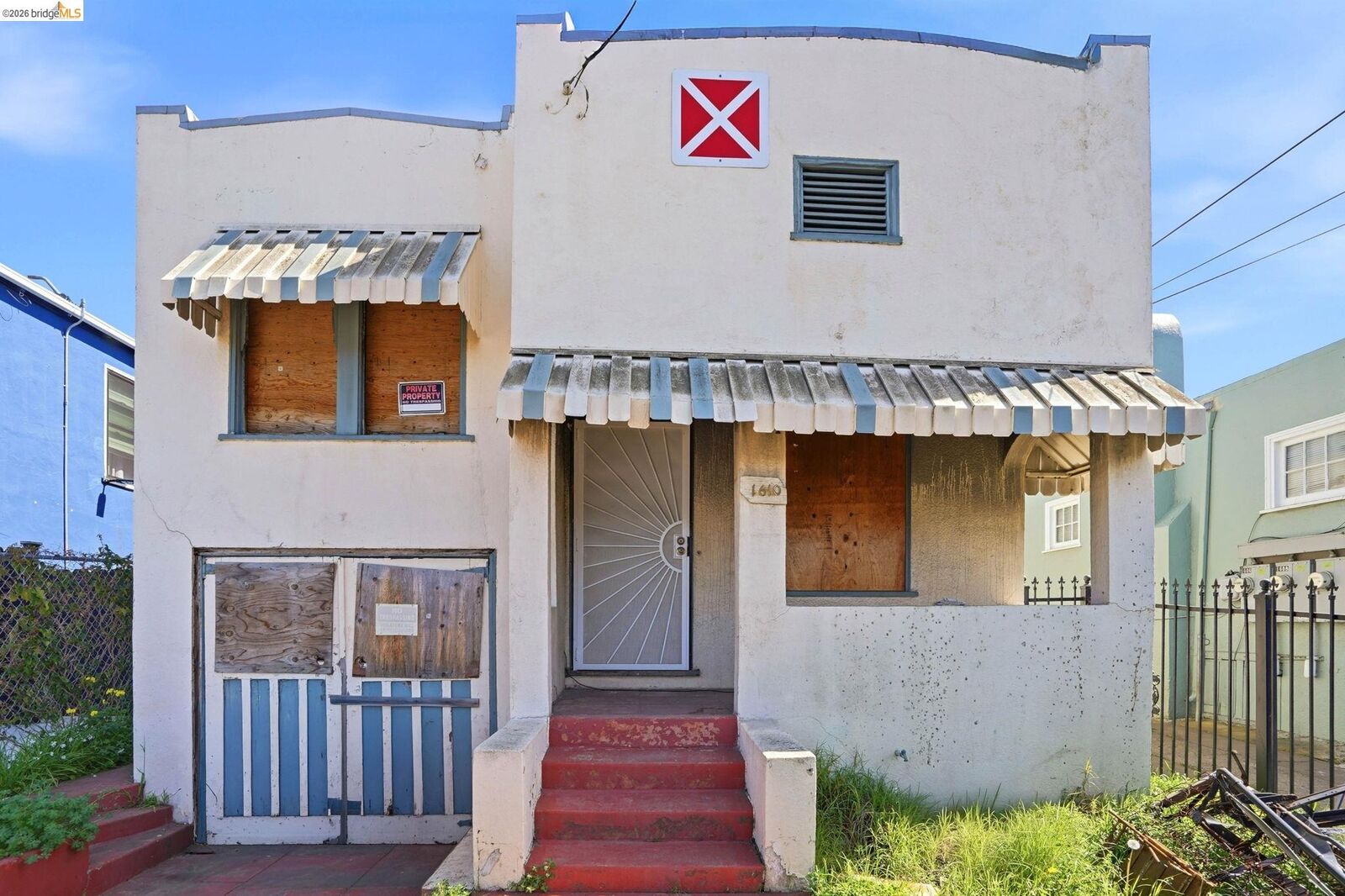 Property Photo: 1610 52nd Ave CA 94601