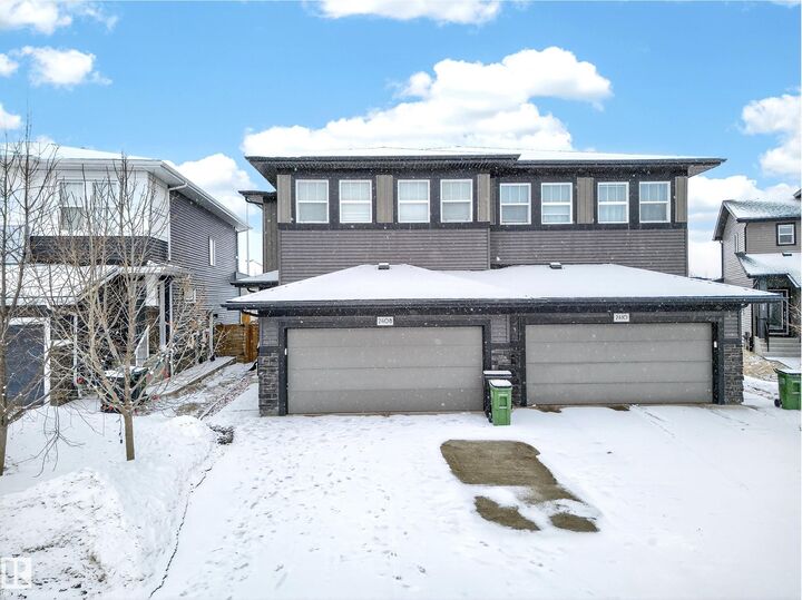 Photo de la propriété:  2408 Kelly Circle Circle SW  AB T6W 4G3 