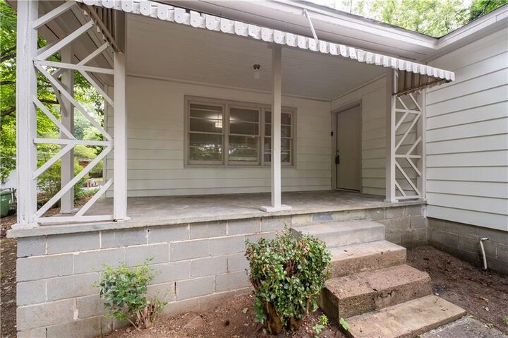 Property Photo: 1790 Stanton Road SW GA 30311