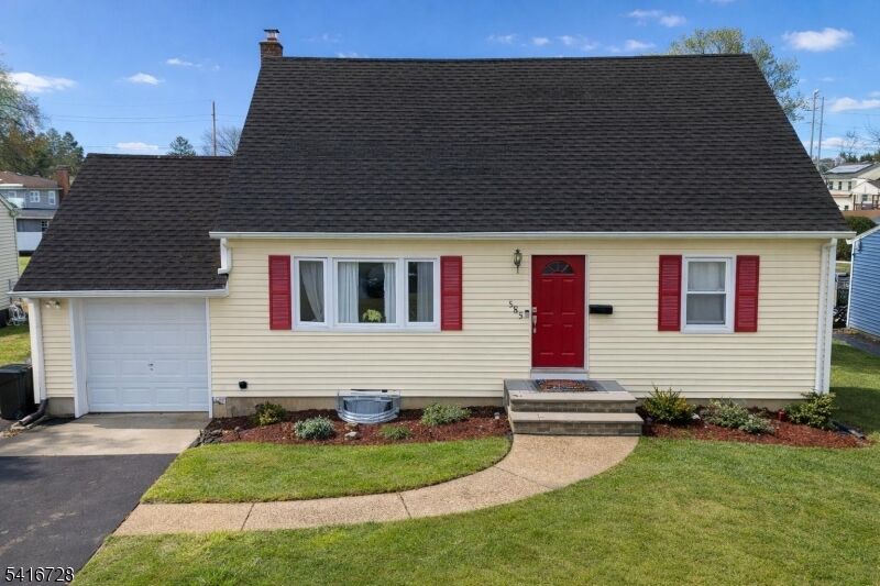 Property Photo:  585 Mountainview Dr  NJ 07063 