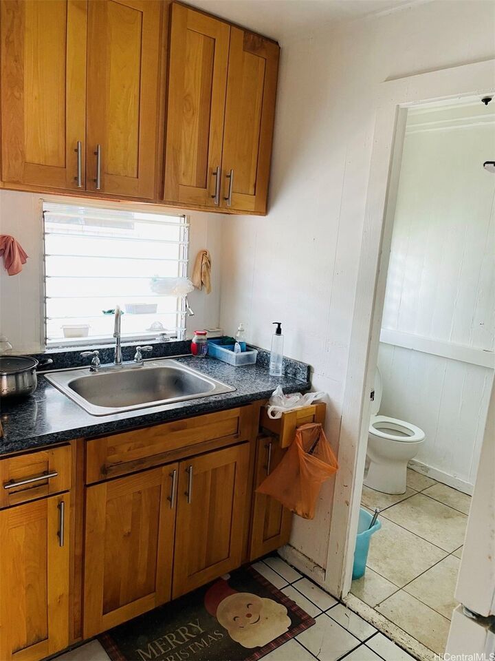 Property Photo:  37 Kauila Street A  HI 96813 