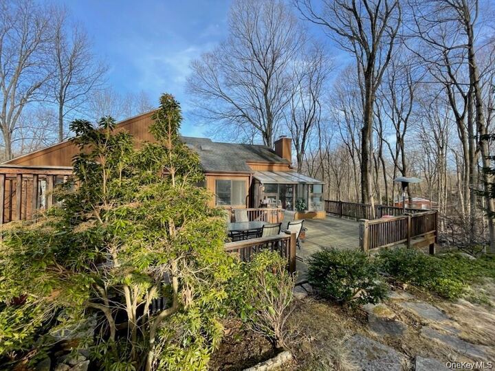 Property Photo:  194 Westchester Avenue  NY 10576 