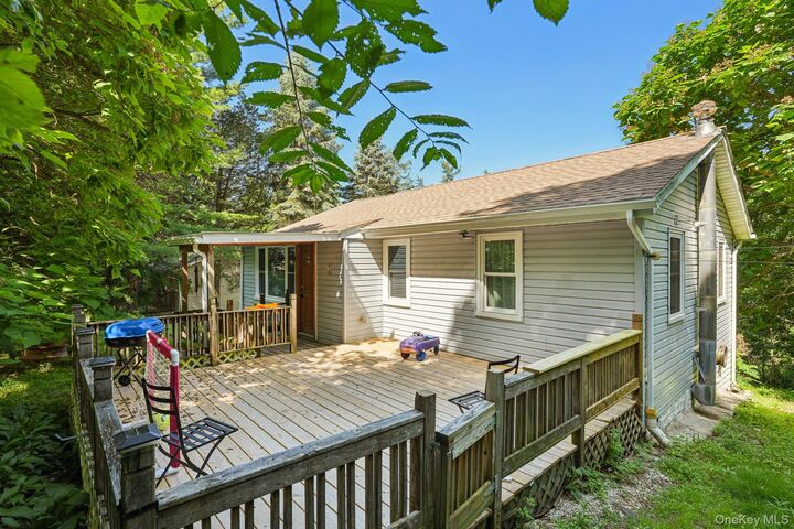 Property Photo:  1 Whippoorwill Trail  NY 10950 