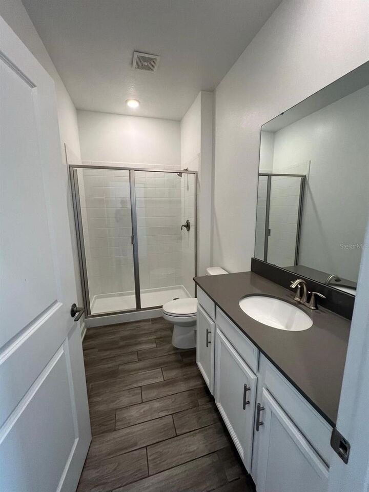 Property Photo:  2817 Camden Way  FL 33837 