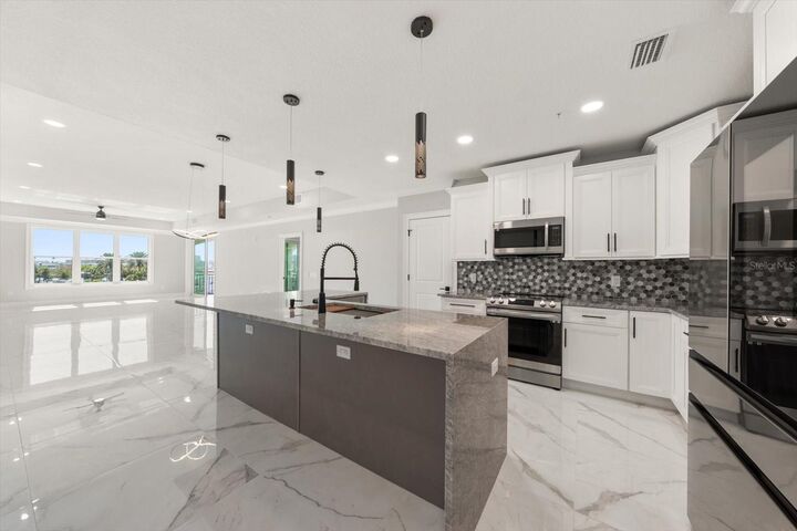 Property Photo:  211 Dolphin Point 303  FL 33767 