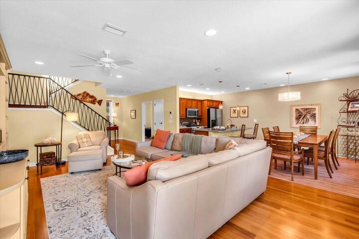 Property Photo: 1685 Laurel Street 4 FL 34236