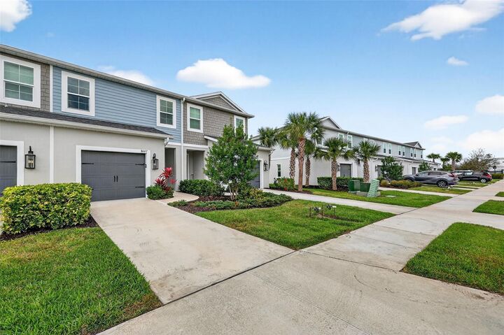 Property Photo: 8667 Canyon Creek Trail FL 34219