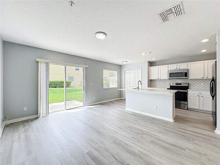 Property Photo: 13430 Southmeadow Dr 138 FL 32824