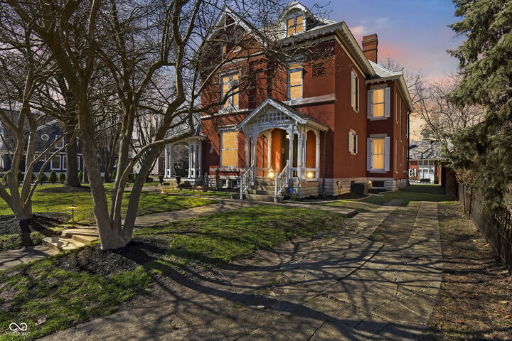 Property Photo: 1504 N Park Avenue IN 46202