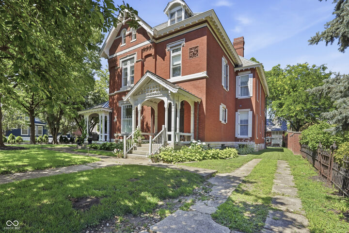 Property Photo:  1504 N Park Avenue  IN 46202 