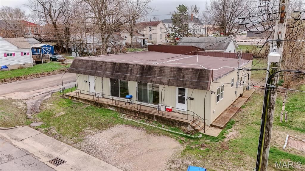 Property Photo:  401 W Rolla Road  MO 65560 