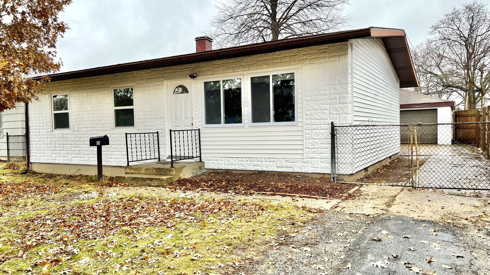 Property Photo: 859 Foran Lane IL 60506