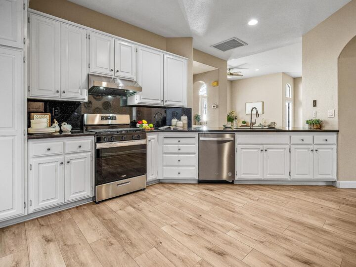 Property Photo: 467 Facet Place CA 95630