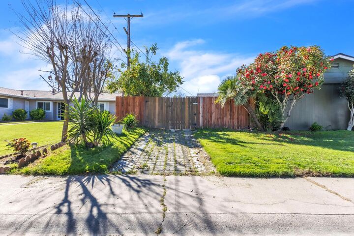 Property Photo:  2640 Erin Drive  CA 95833 