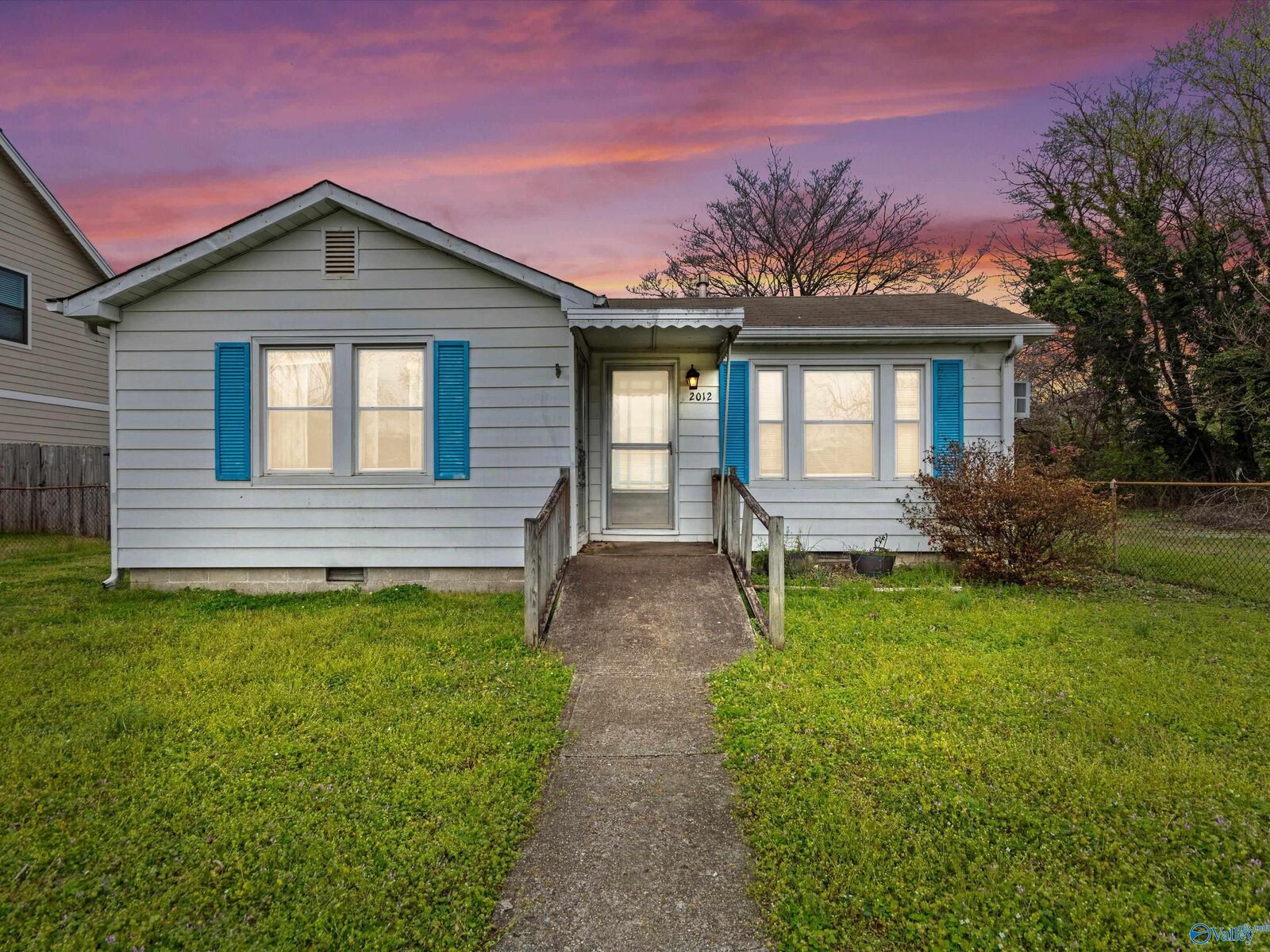 Property Photo:  2012 Summer Street  AL 35805 