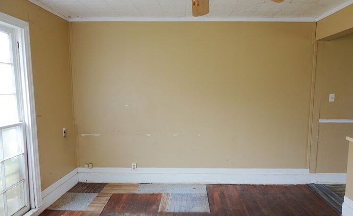 Property Photo: 601 Burk Street TX 75964