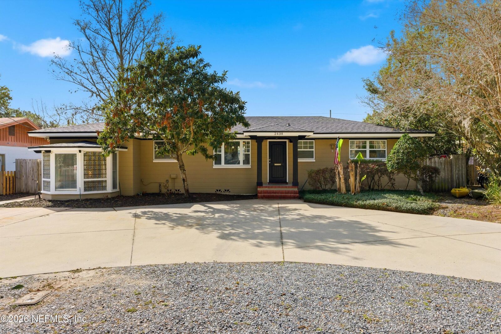 Property Photo: 2438 Buttonwood Drive FL 32216