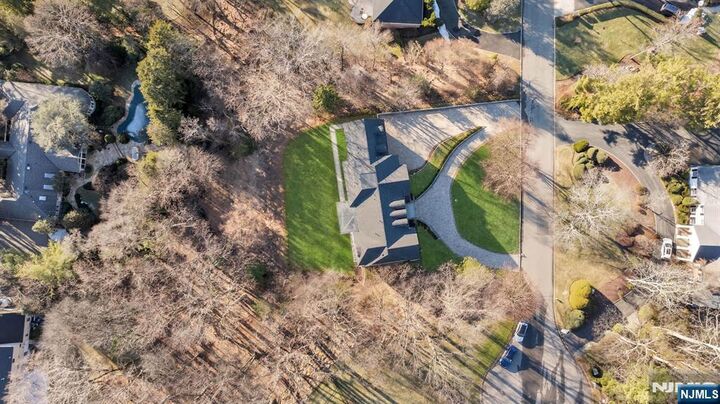 Property Photo:  28 Ellens Way  NJ 07620 