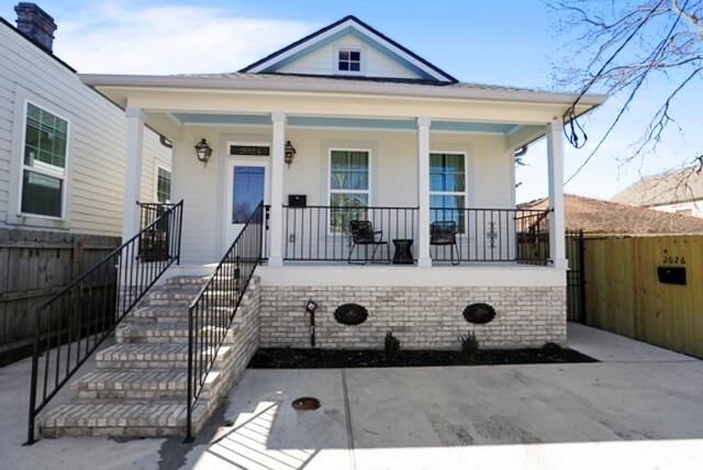 Property Photo:  2024 Mandeville Street  LA 70117 