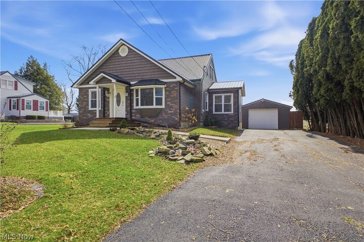 Property Photo:  8116 State Route 5  OH 44428 