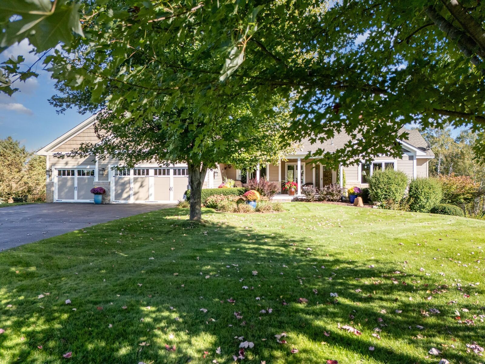 Property Photo:  14951 Furman Street NE  MN 55025 