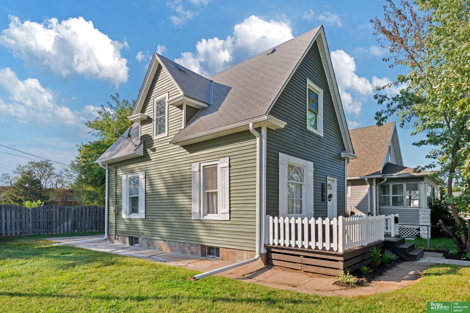 Property Photo:  3704 N 19th Street  NE 68110 