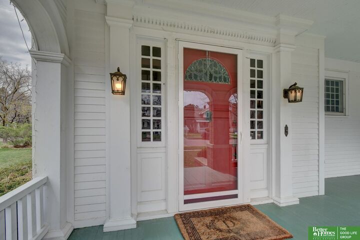 Property Photo:  234 W 10th Street  NE 68025 