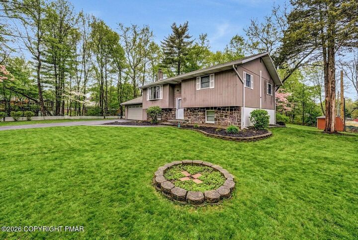 Property Photo:  107 Cindy Court  PA 18301 