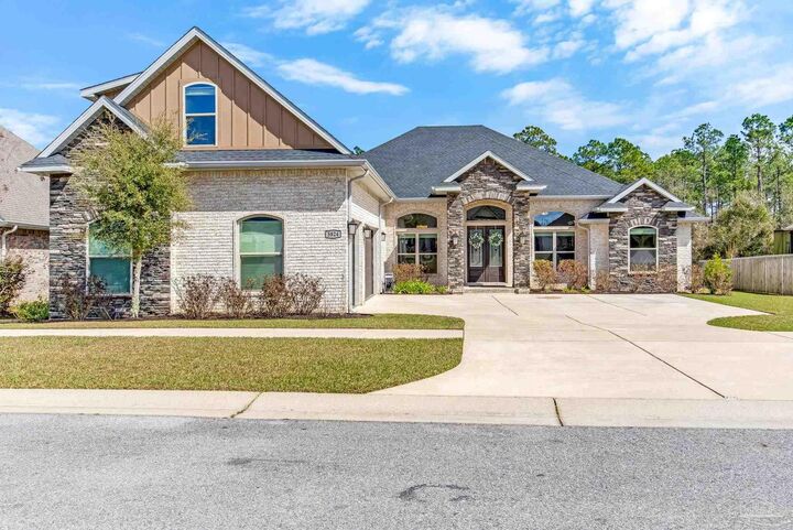 Property Photo:  5824 Huntington Creek Blvd  FL 32526 