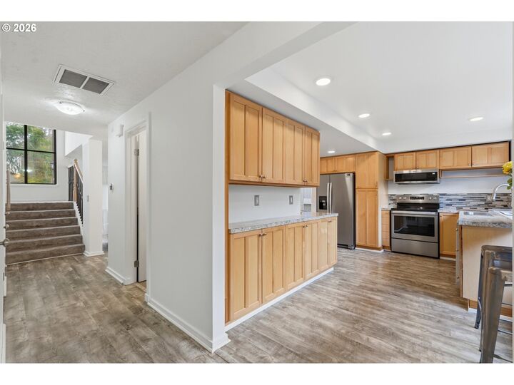 Property Photo: 34 Wheatherstone OR 97035