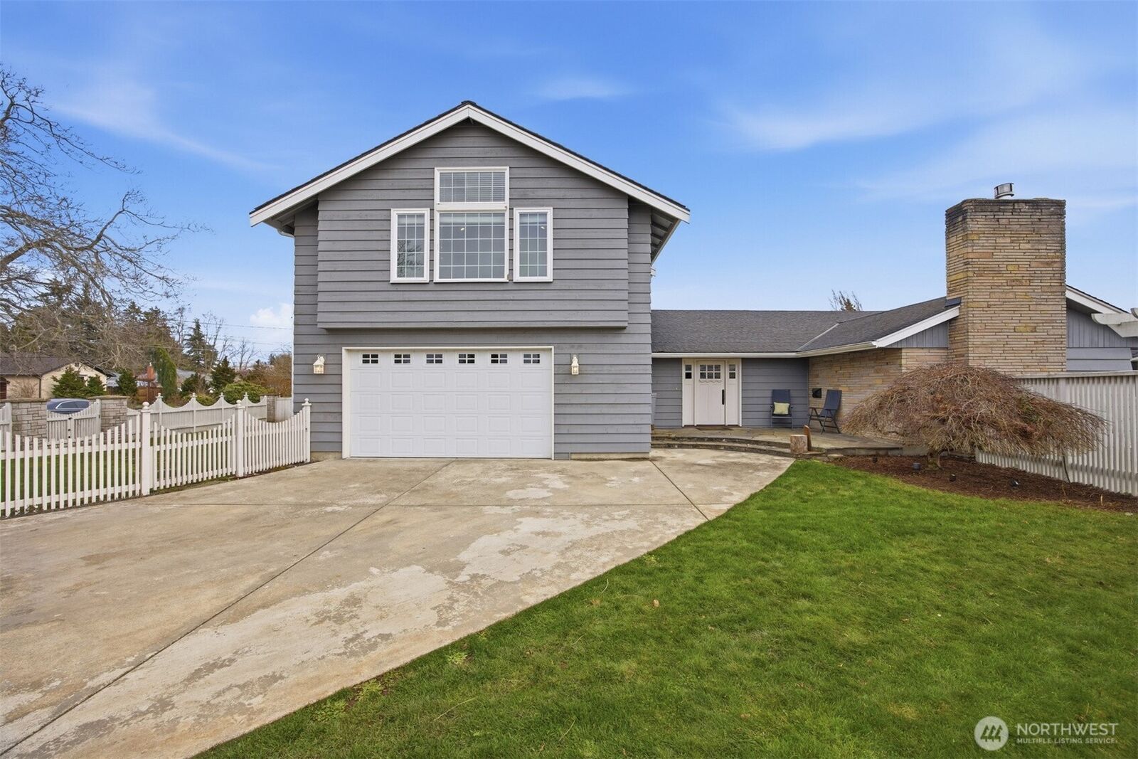 Property Photo:  2950  Plymouth Drive  WA 98225 