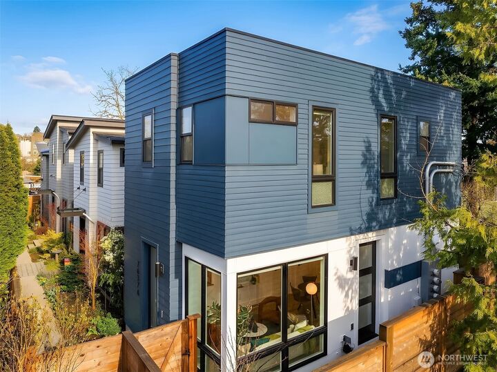 Property Photo: 7637 46th Avenue S A WA 98118