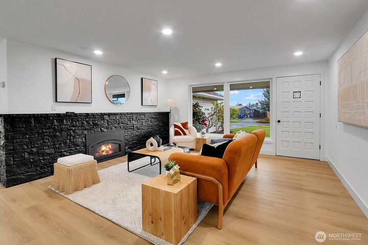 Property Photo:  8630  21st Avenue NW  WA 98117 