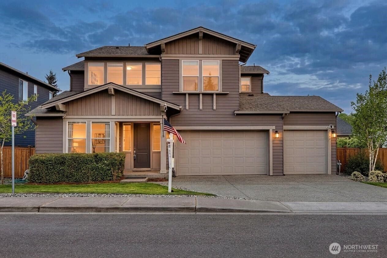 Property Photo:  2342 NE Winlock Way  WA 98370 